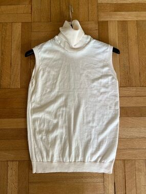 Anna Molinari Wool and Silk Ivory Mockneck Turtleneck Top